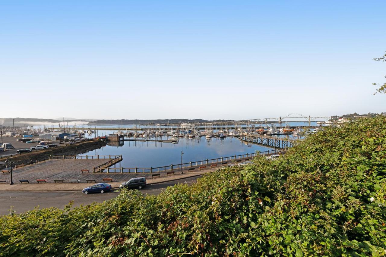 ニューポート Bayfront Houseヴィラ エクステリア 写真