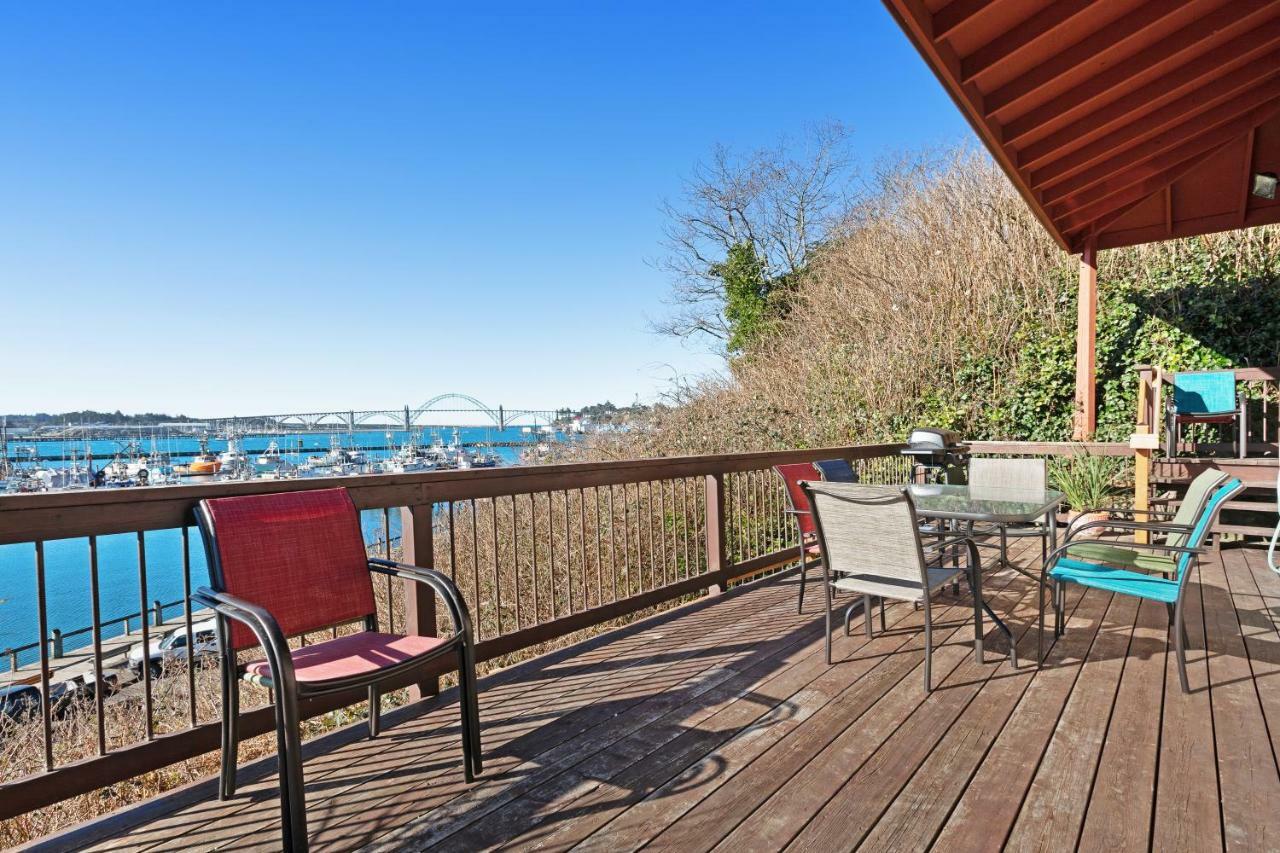 ニューポート Bayfront Houseヴィラ エクステリア 写真